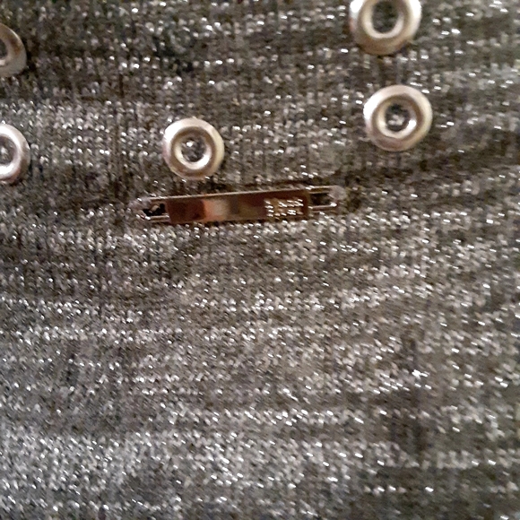 Black Rivet - Picture 3 of 4